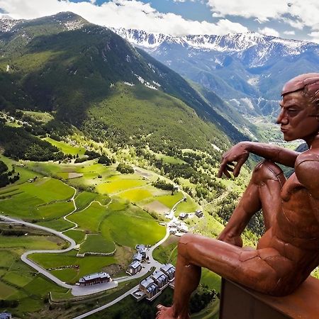 En El Corazon De Canillo, Junto Al Puente Tibetano Zewnętrze zdjęcie